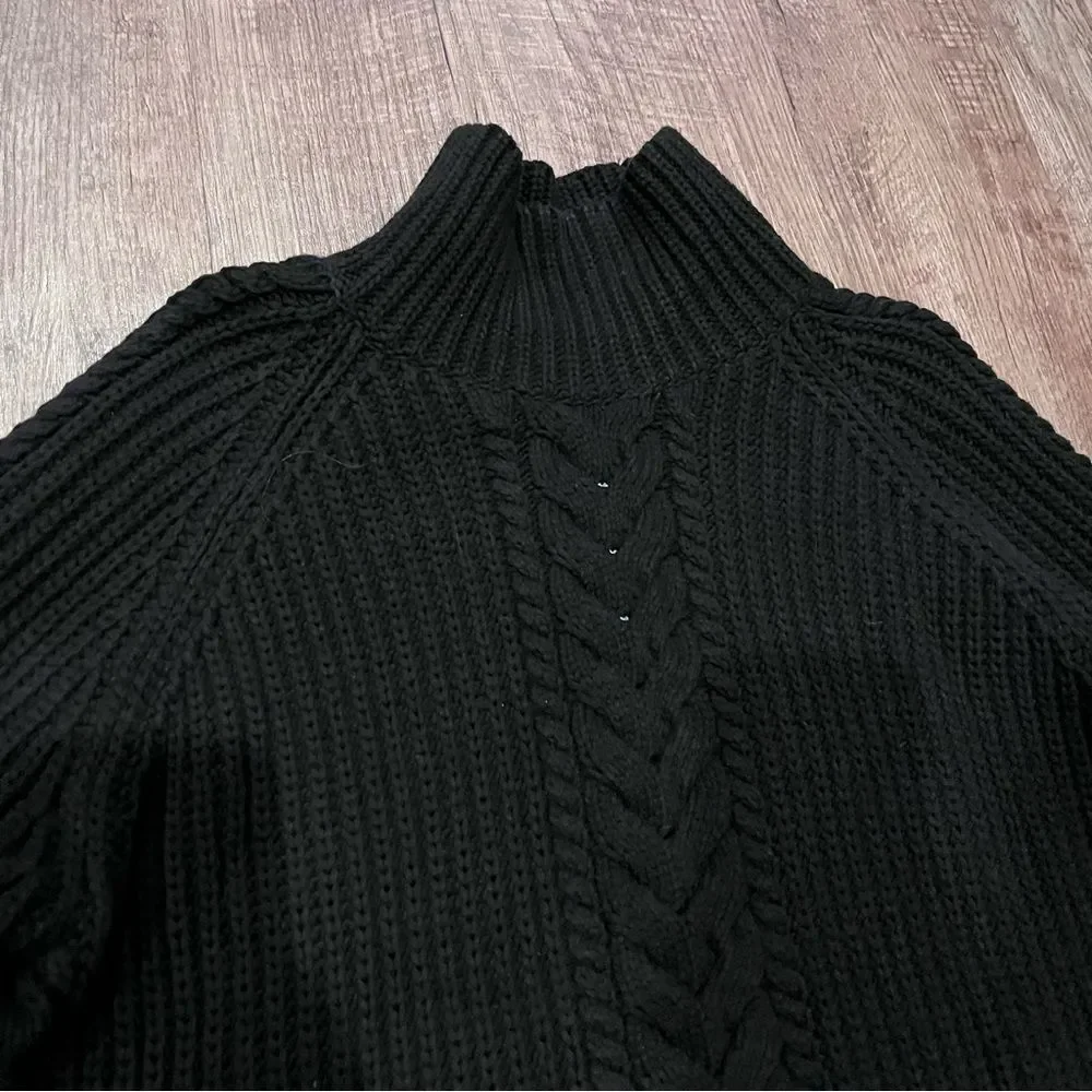 lululemon athletica Bring The Cozy Black Cable Knit TurtleNeck Sweater Sz. 8